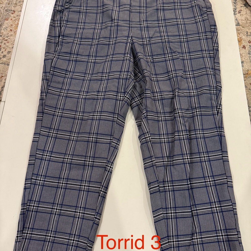 Torrid Women's Gray and Blue Plaid Pants